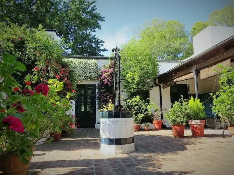 Estancia El Carmen guest room